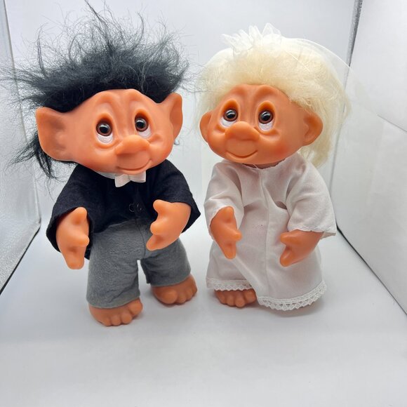Troll Bride and Groom WEDDING COUPLE Troll Dolls 604 Thomas Dam Denmark 8-11” - Picture 9 of 16